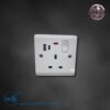 13A SOCKET WITH SWITCH AND 2USB