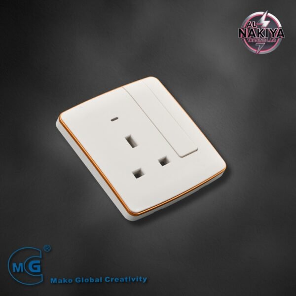 13A SOCKET WITH SWITCH AND NEON (BIG BUTTON) WHITE +GOLD